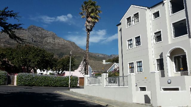 To Let 1 Bedroom Property for Rent in Woodstock Western Cape